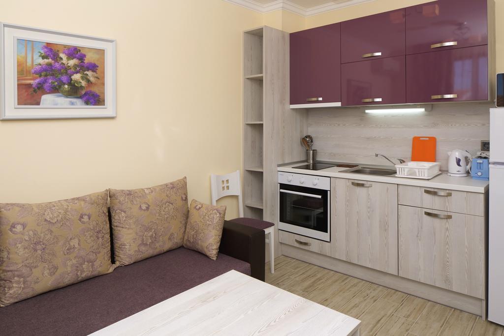 Mars Apartments In Tryavna Beach Complex Sveti Vlas Esterno foto